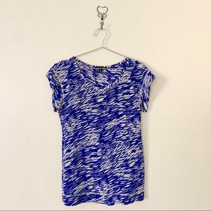 | banana republic • cobalt blue organic print short sleeve blouse • xs |